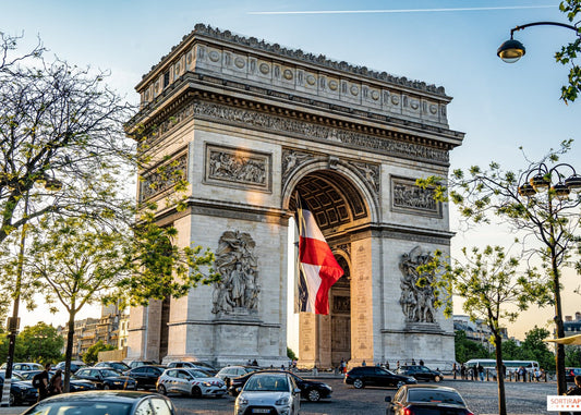 ARC DE TRIOMPHE Walking Tour-  39€