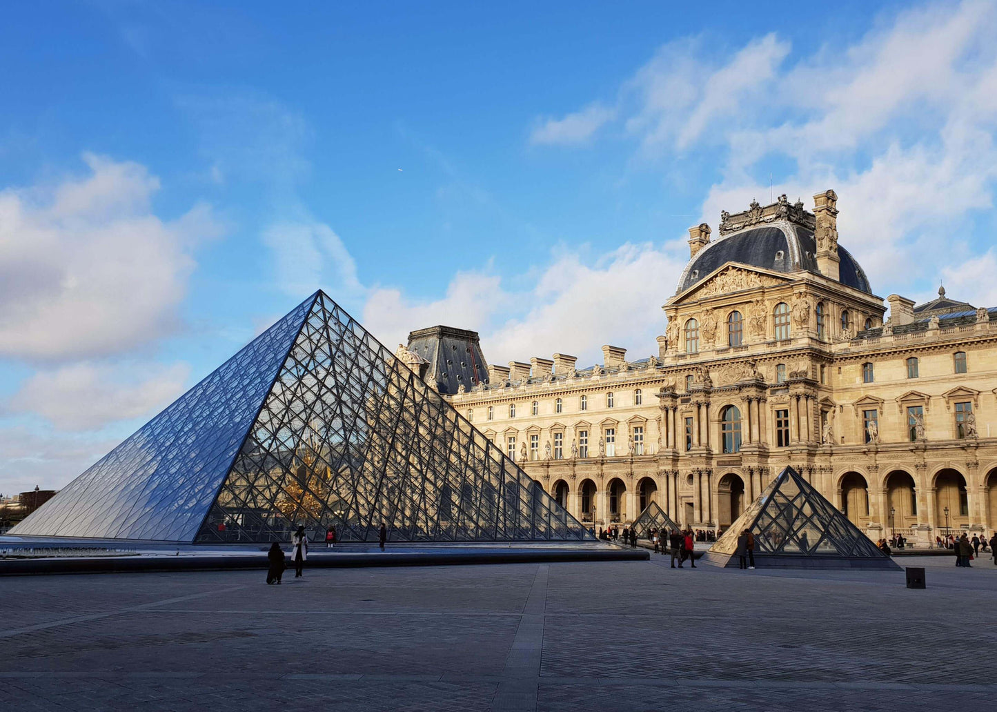 LOUVRE WALKING TOUR- 39€